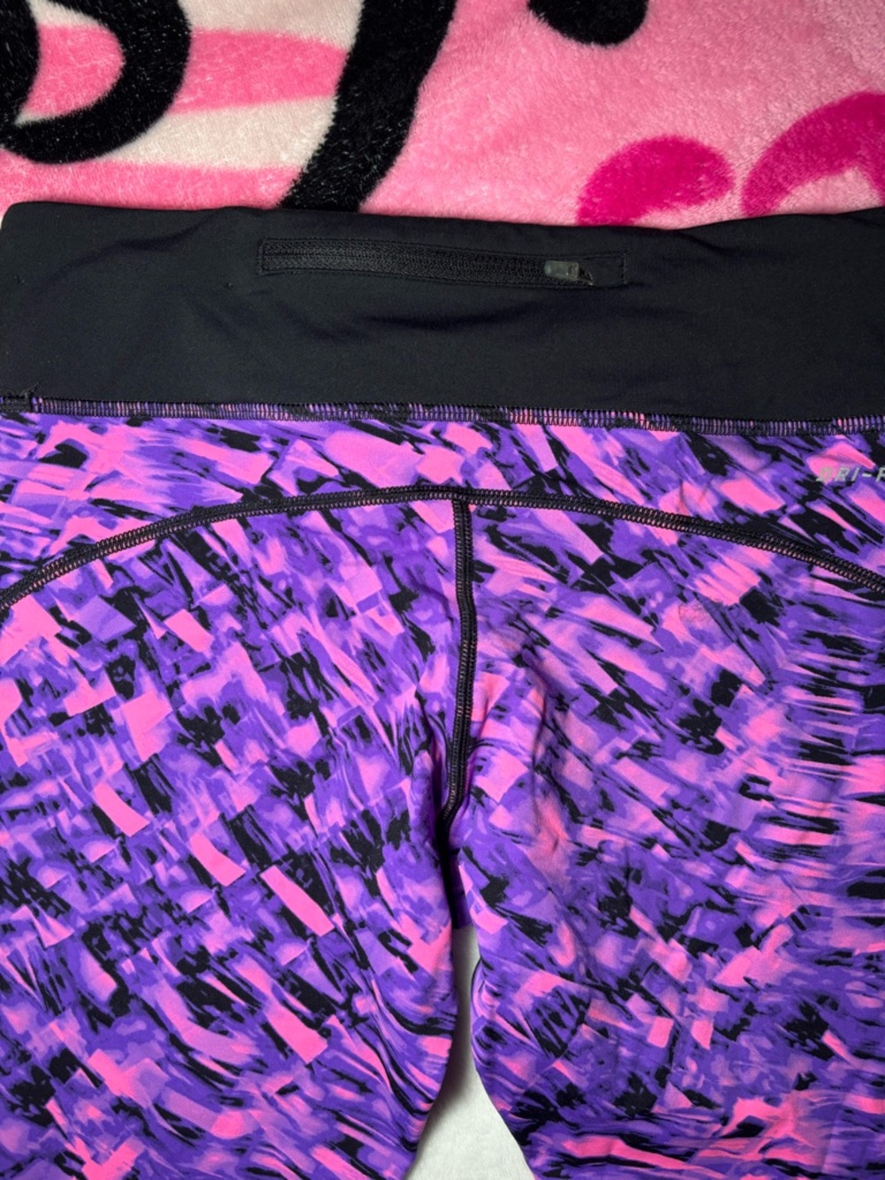 Nike Dri-Fit Capri Leggings - Picture 7 of 11